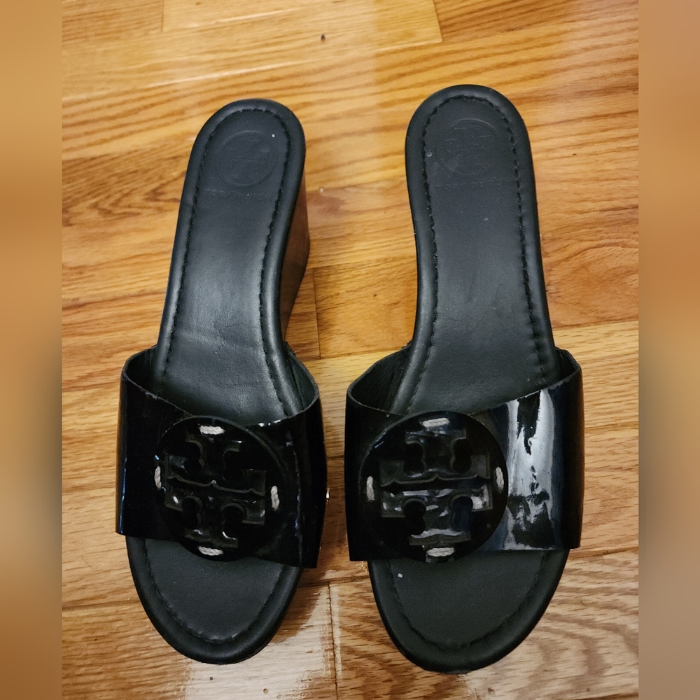 🩷🩷🩷Tory Burch Wedge Sandals EUC